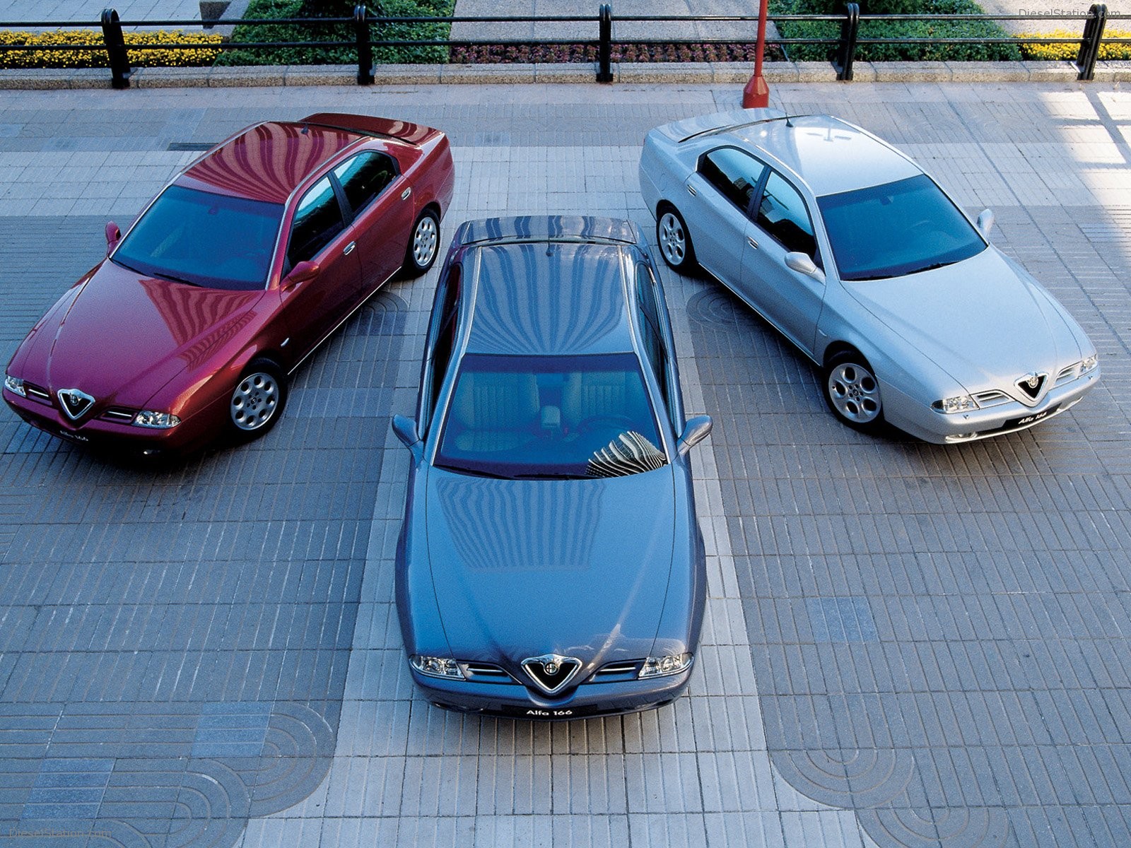 Alfa Romeo 166